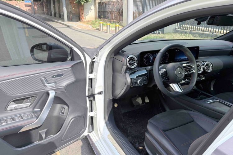 Used Mercedes-Benz A-Class 2025 A 200 L Fashion Model Interior 11