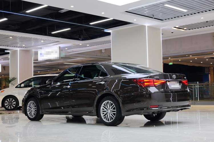 Used Toyota Crown 2017 2.0T Sport Edition Exterior 4