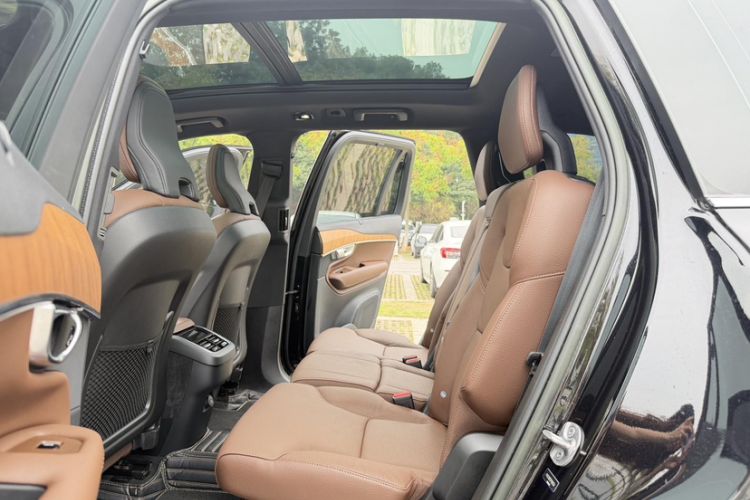 Used Volvo XC90 2023 B6 Zhiyi Luxury Edition 7-Seater
