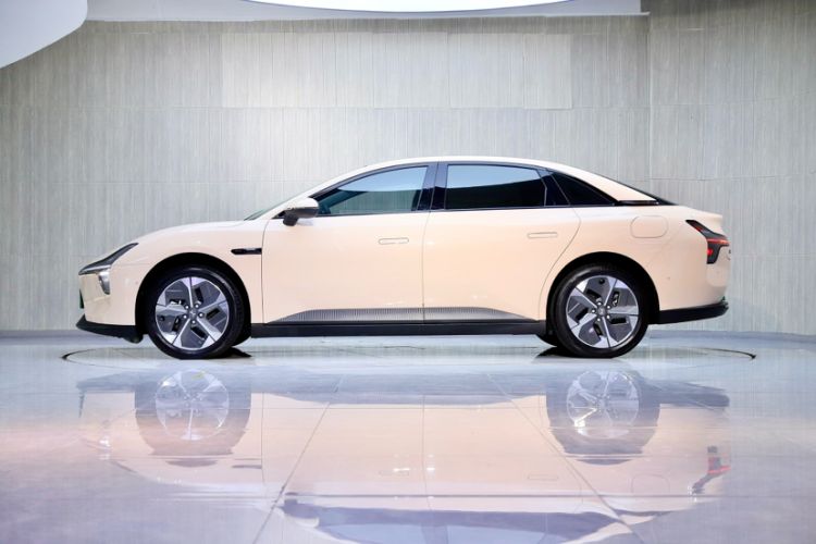 Used XPeng MONA M03 2024 620 with Ultra-Long Range
