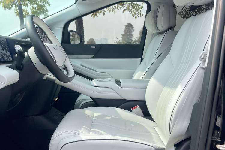 Used XPeng X9 2024 702 Ultra-Long Range Pro