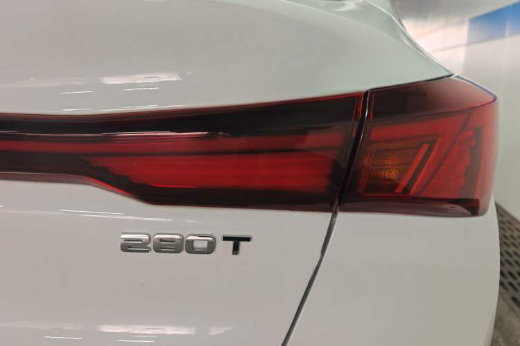 Used Changan Eado 2024 PLUS Blue Whale NE 1.4T GDI DCT High-Energy Edition