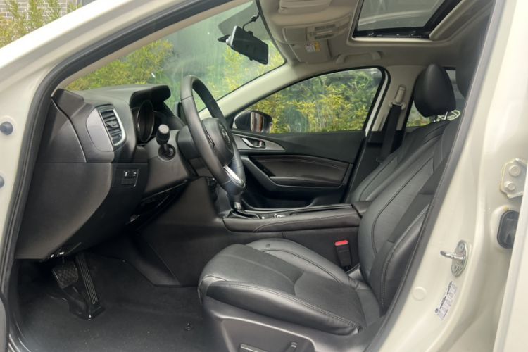 Used Mazda Mazda 3 Axela 2017 Sedan 2.0L Automatic Prestige Model China V Standard