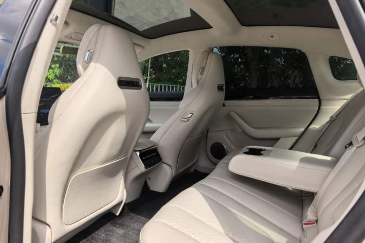 Used Hima Luxeed S7 2025 855 km Max