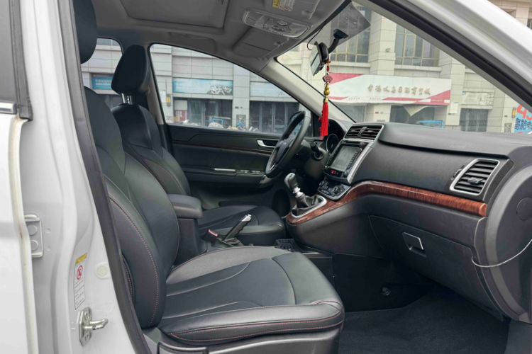 Used Haval H6 2017 Red-Label Sport Edition 1.5T Manual Two-Wheel Drive Elite Model