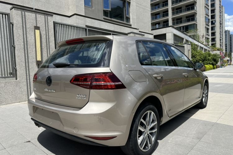 Used Volkswagen Golf 2017 230TSI Automatic Luxury Million-Vehicle Commemorative Edition