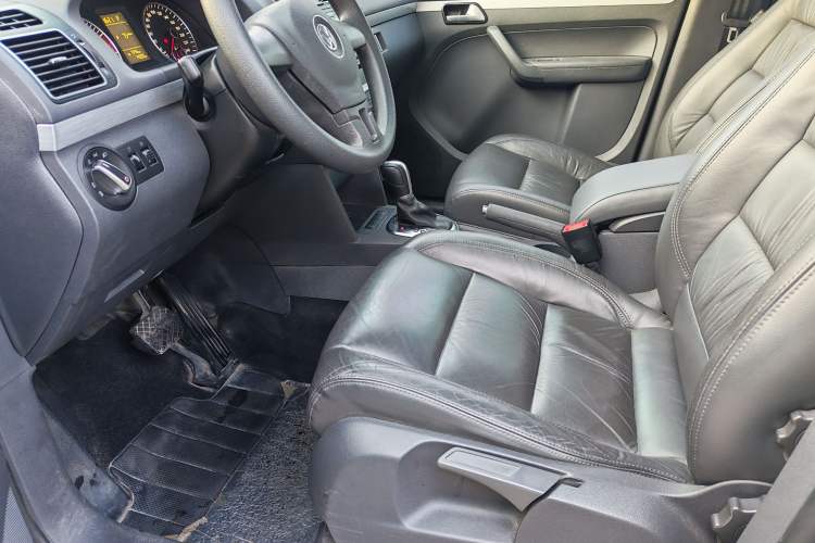 Used Volkswagen Touran 2015 1.4T DSG Comfort Edition 5 Seats