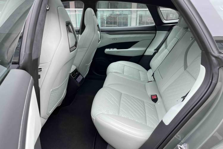 Used Zeekr 001 2024 WE Edition 100 kWh Rear-Drive