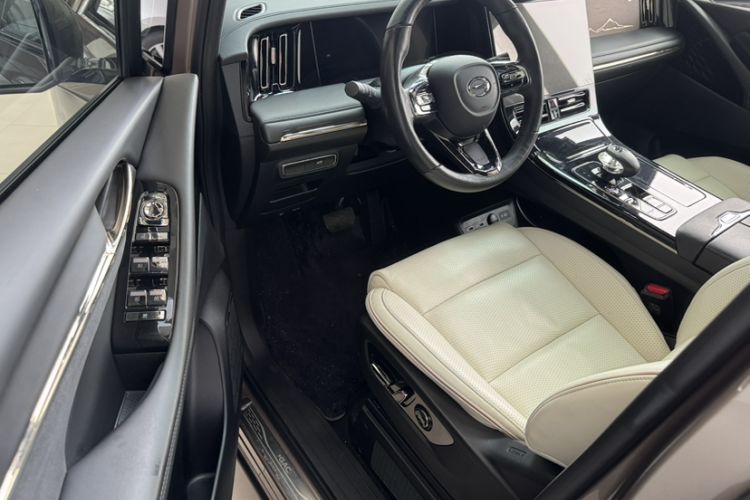 Used GAC Trumpchi M8 2023 Zongshi Series 400T Flagship Edition Interior 5