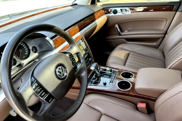 Used Volkswagen Phaeton 2015 3.0L Smart Edition
