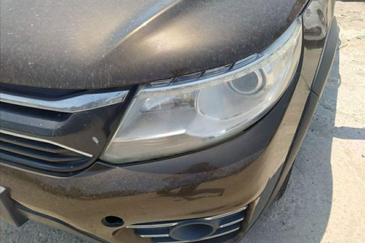 Used FORTHING Joyear XV 2015 1.6L CVT Comfort Model
