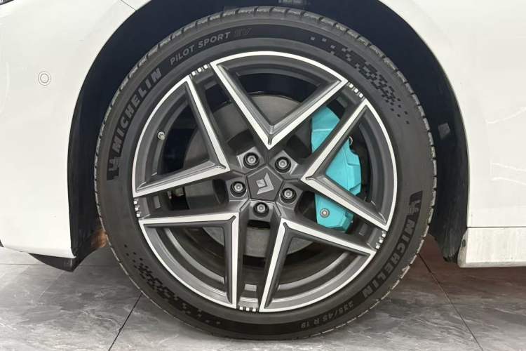 Used Hyptec GT 2025 710 Max Edition
