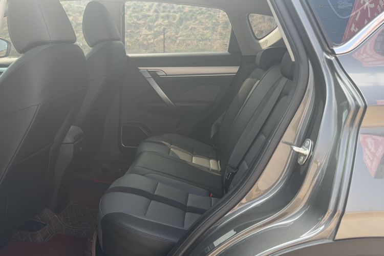 Used Geely Auto Coolray 2023 1.5T DCT Platinum Edition
