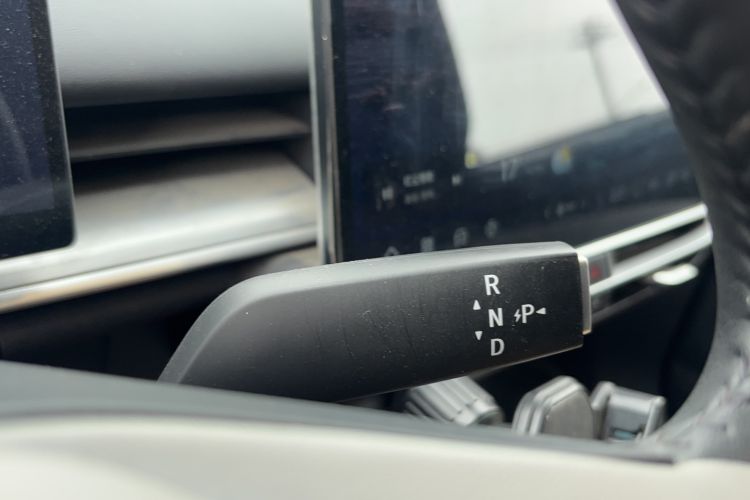 Used Venucia VX6 2025 Large Flat-Layout 520 Pro
