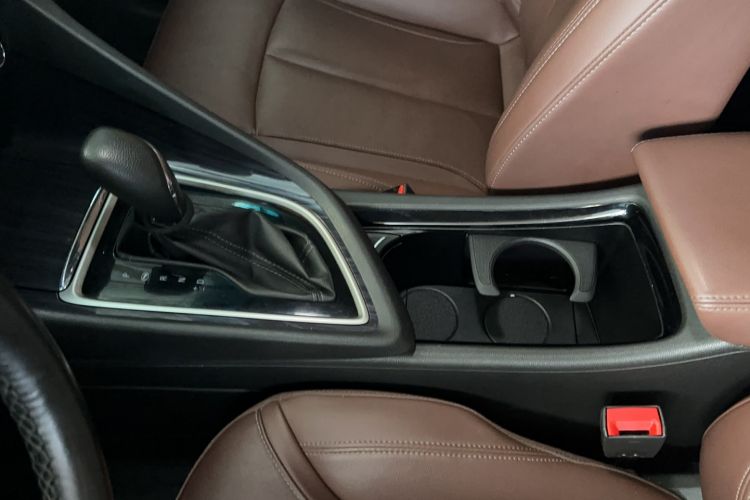 Used Buick GL6 2018 18T 6-Seater Prestige Model
