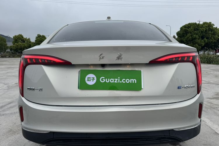 Used Hongqi E-QM5 2022 431 km Charge & Enjoy Edition