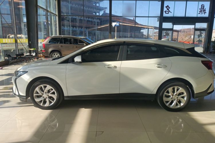 Used Buick Velite 6 2023 430km Range Commuter Version
