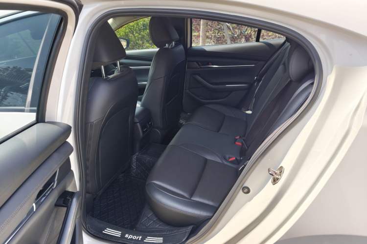 Used Mazda 3 Axela 2021 2.0L Automatic Zhiyao Edition Interior 2