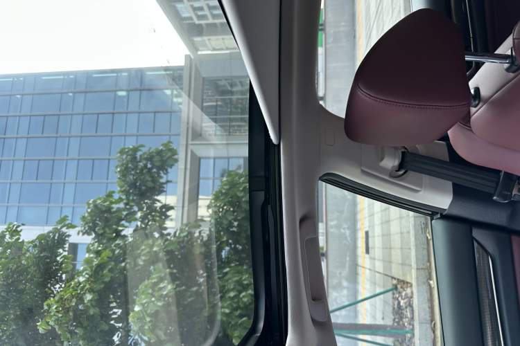 Used Mercedes-Benz A-Class 2022 Revised Version A 200 L Sport Sedan Fashionable Style Interior 7