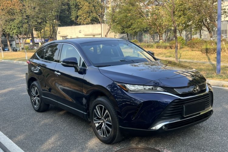 Used Toyota Harrier 2022 2.0L CVT Two-Wheel Drive Luxury Edition