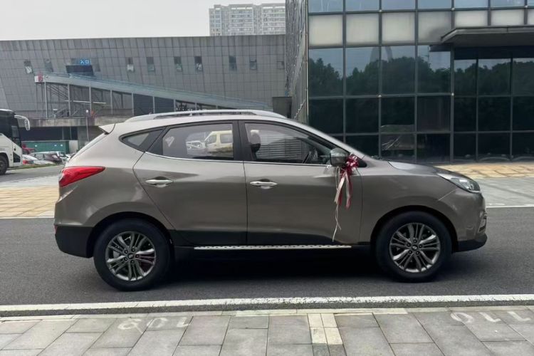 Used Hyundai ix35 2015 2.0L Automatic 2WD Smart Type China IV