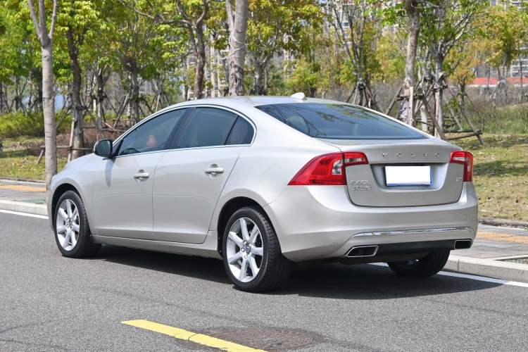 Used Volvo S60 2017 S60L T5 Intelligent Drive Edition Exterior 5