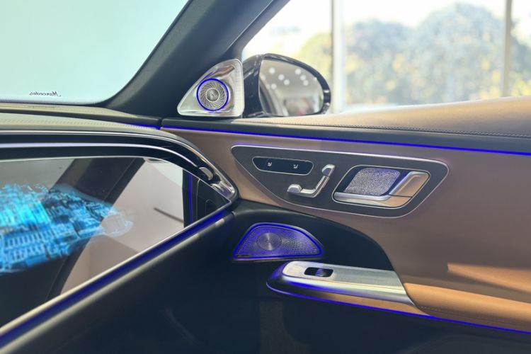 Used Mercedes-Benz E-Class 2025 E 300 L Luxury Model