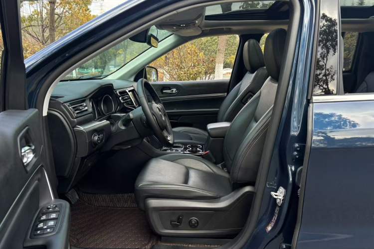 Used Jeep Grand Commander 2022 2.0T Four-Wheel Drive Luxury Edition
