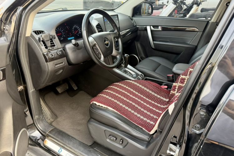 Used Chevrolet Captiva 2014 2.4L 4x4 Flagship Edition 7 Seats