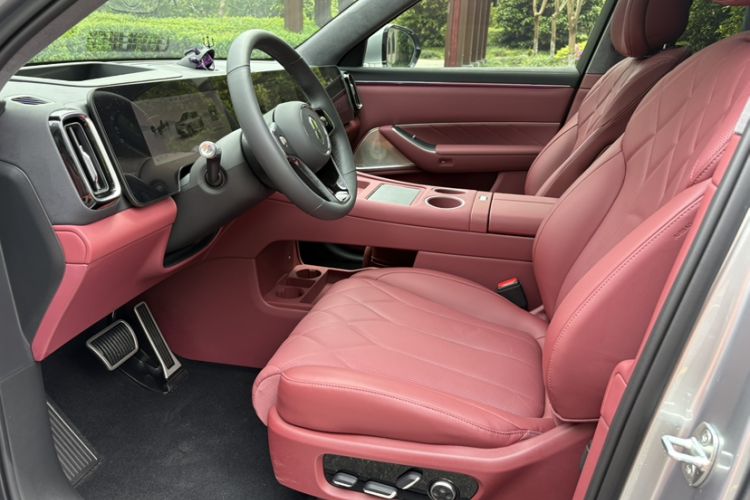 Used Hima AITO M8 2025 Extended-Range Max+ Version 53.4 kWh 5-Seater Edition