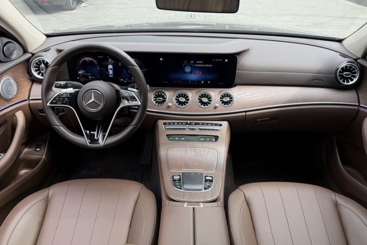 Used Mercedes-Benz E-Class 2021 E 300 L Luxury Model Exterior 10