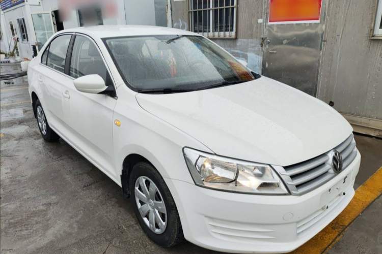 Used Volkswagen Santana 2015 1.6L Automatic Fashion Edition