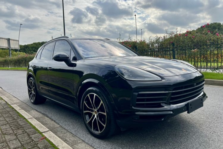 Used Porsche Cayenne 2023 Cayenne 3.0T Platinum Edition
