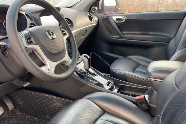 Used Luxgen Great 7 SUV 2014 2.2T Two-Wheel-Drive Smart Version
