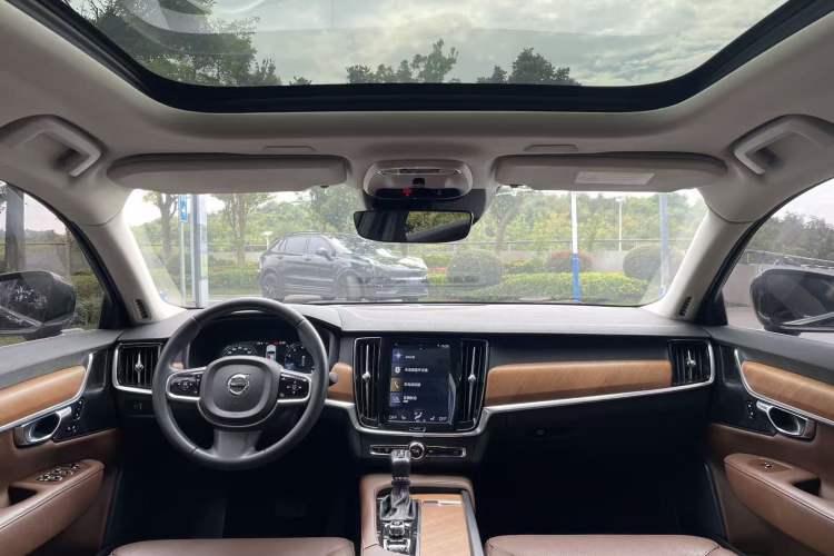 Used Volvo S90 2019 T5 Zhiyuan Edition
