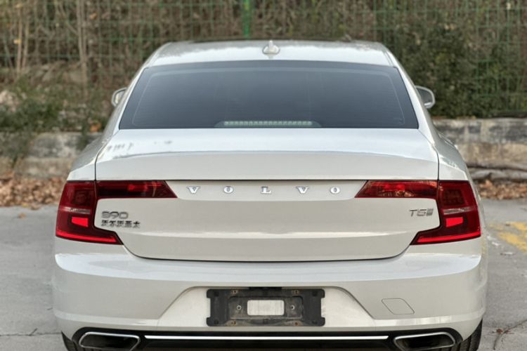Used Volvo S90 2020 T5 Zhiyi Luxury Edition
