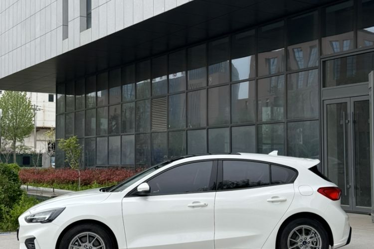 Used Ford Focus 2021 Hatchback EcoBoost 180 Automatic Titanium Edition