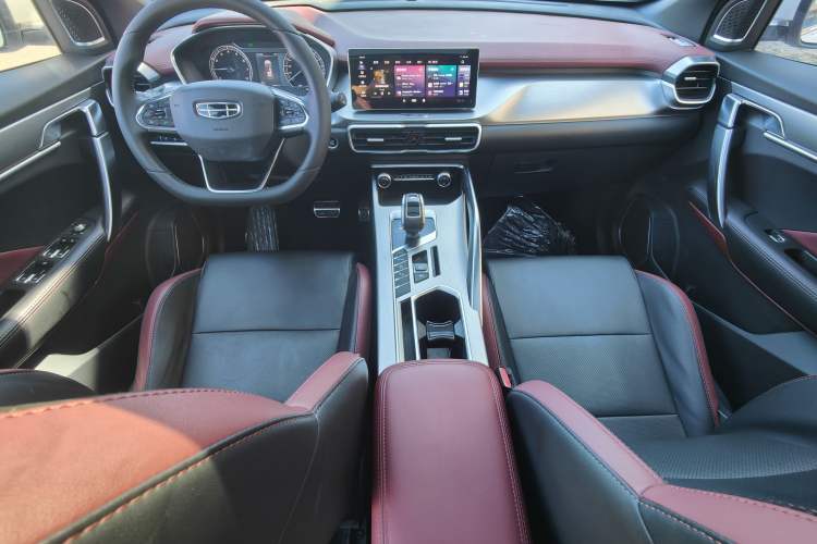 Used Geely Auto Coolray 2020 PRO 260T DCT Knight Interior 1