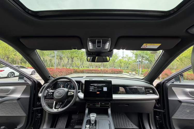 Used GAC Trumpchi GS8 2024 Dual-Motor Series 2.0TM Four-Wheel Drive Premium Edition