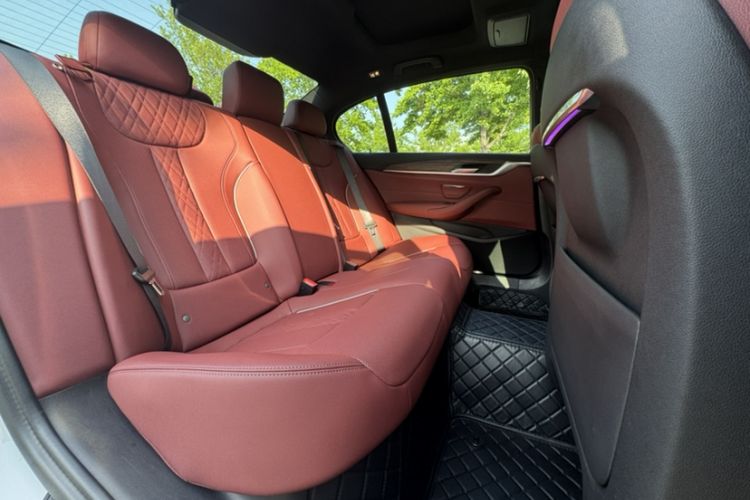 Used BMW 5 Series 2022 530Li Leading Model M Sport Package