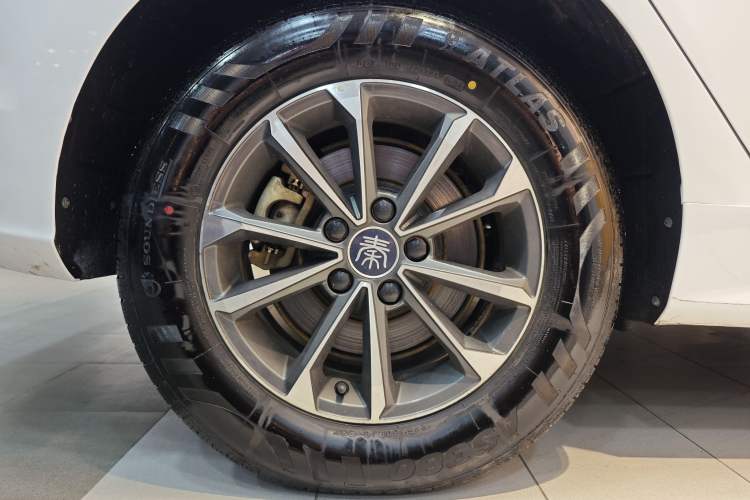 Used BYD Qin PLUS 2024 HONOR Edition DM-i 55KM Leading Model