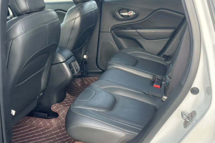 Used Jeep Cherokee 2017 2.4L Leading Smart Edition