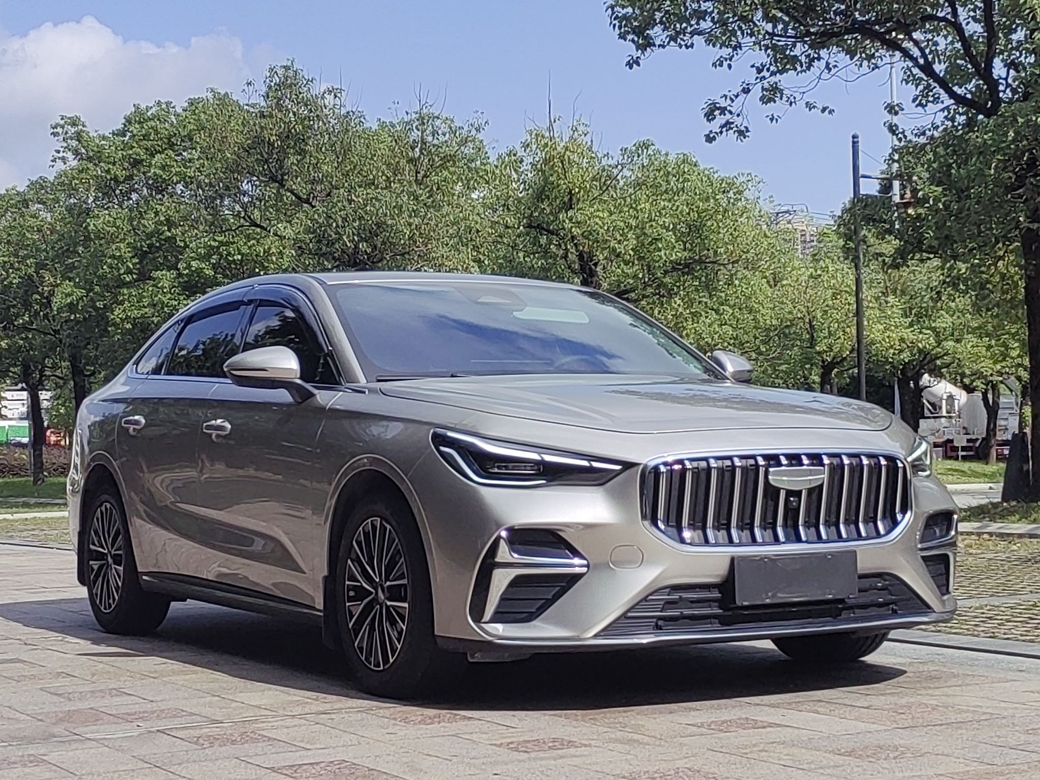 Geely Auto Emgrand 2026 Model 5th Generation 1.5T DCT Flagship Edition — снимка 4
