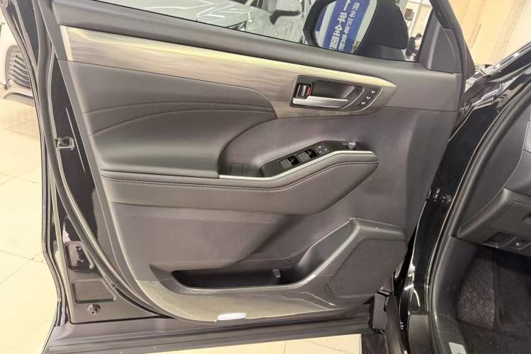 Used Toyota Highlander 2024 380T Four-Wheel Drive Ultimate 7-Seater Interior 12