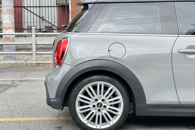 Used MINI MINI 2022 1.5T COOPER Classic Edition