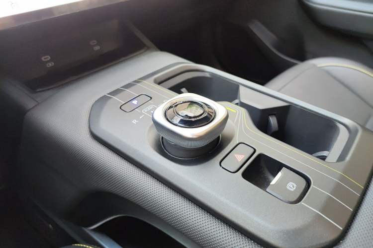 Used Toyota bZ5 2025 Model 550 PRO Smart Driving Edition Interior 15