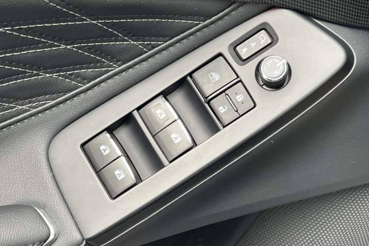 Used Toyota Avalon 2023 2.5L Touring Premium Edition
