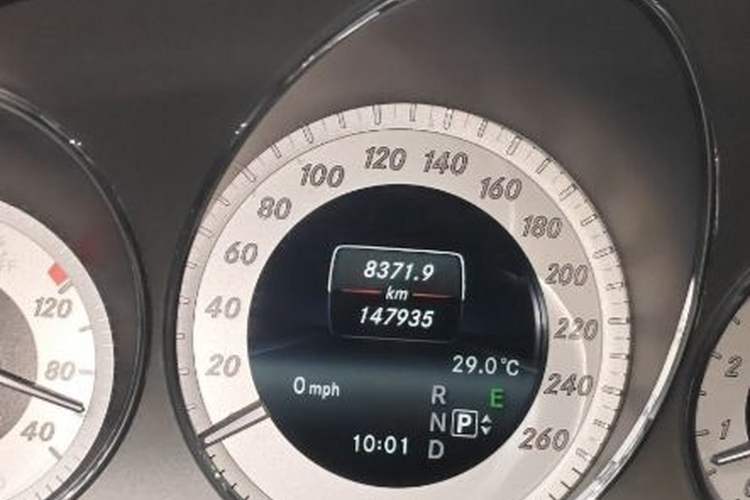 Used Mercedes-Benz GLK-Class 2013 GLK 300 4MATIC Dynamic Sunroof Model