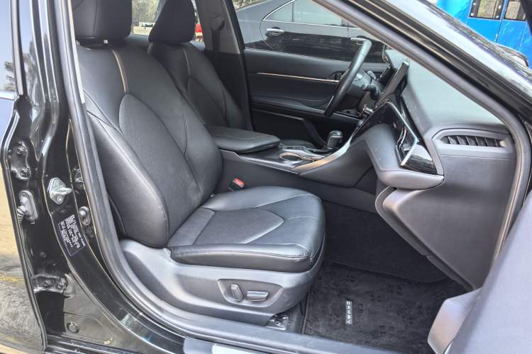 Used Toyota Camry 2021 2.0G Luxury Edition