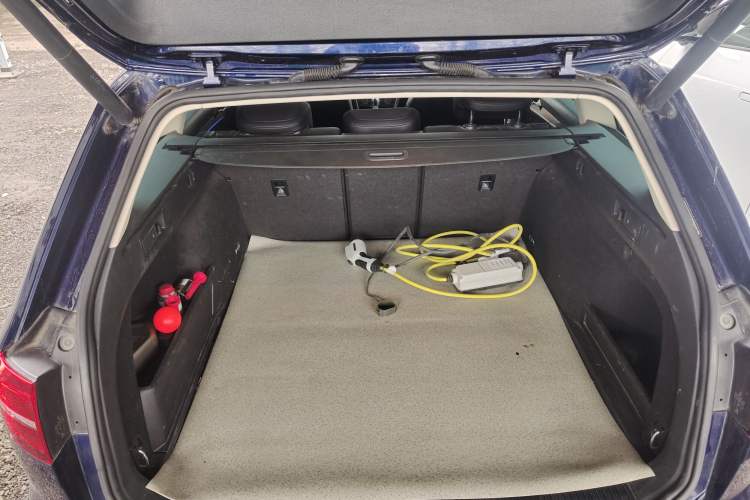 Used Volkswagen Variant New Energy 2019 GTE model Trunk